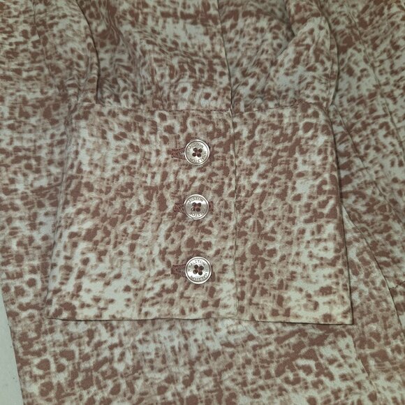 Halston Womens Button-Up Long Sleeve Blouse M Brown & Cream Animal Print 3935 - Picture 3 of 9